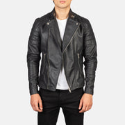 
Faisor Mocha Suede Biker Jacket in Mocha Brown Goatskin Suede - Vooraanzicht & getailleerd silhouet | Online kopen