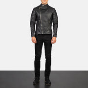 
Faisor Mocha Suede Biker Jacket - Zijaanzicht met ergonomische mouwsnede