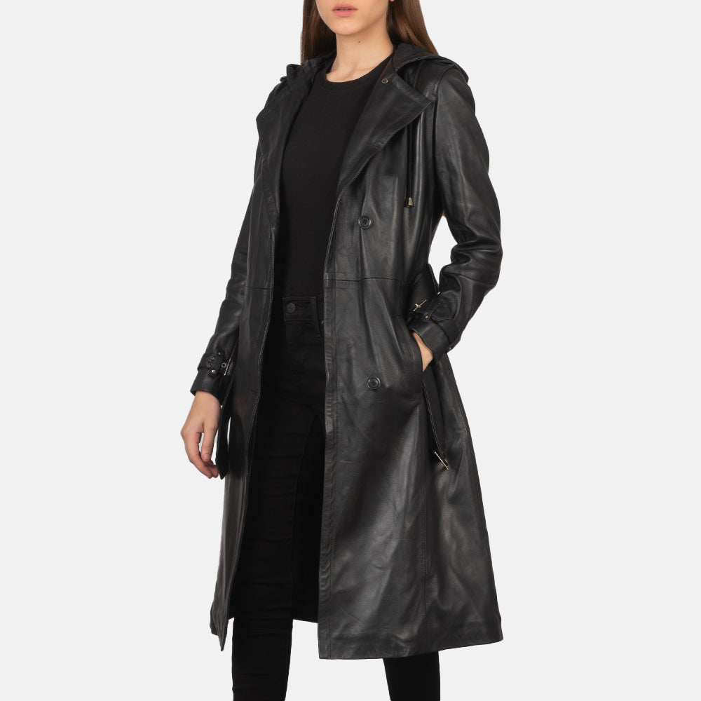 
Fixon Hooded Zwart Leren Trenchcoat voor Dames in Black Sheepskin Leather - Vooraanzicht & getailleerd silhouet | Online kopen
