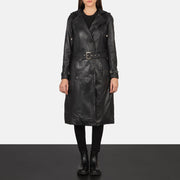
Fixon Hooded Zwart Leren Trenchcoat voor Dames - Zijaanzicht met ergonomische mouwsnede
