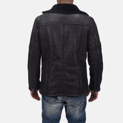 Close-Up Detail of Notch &amp; Button Hardware on Men's Furcliff Double Face Shearling Leren Jas voor Heren