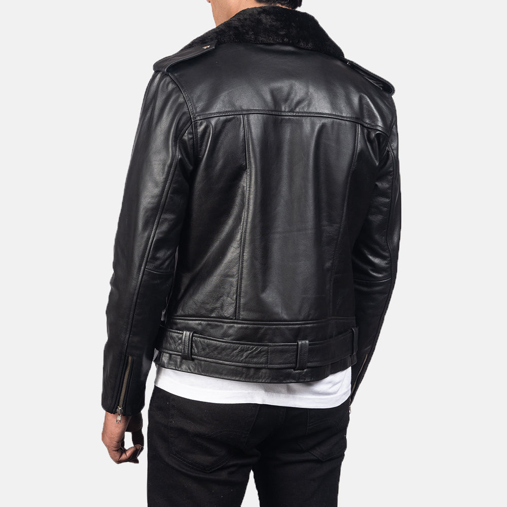 
Detailopname of Notch with Removable Fur & Zipper with Waist belt Hardware on Furton Black Leather Biker Jacket