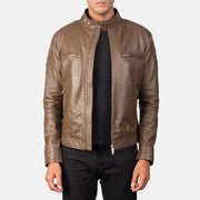 
Gatsby Mocha Leren Bikerjack voor Heren in Dark Brown Sheepskin Leather - Vooraanzicht & getailleerd silhouet | Online kopen