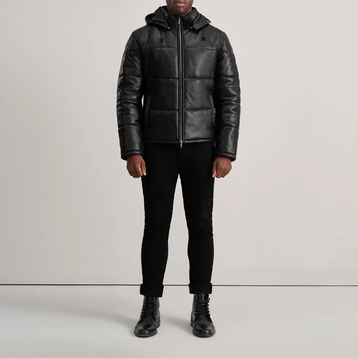 
Gordon Tan Hooded Leather Puffer Jacket - Zijaanzicht met ergonomische mouwsnede