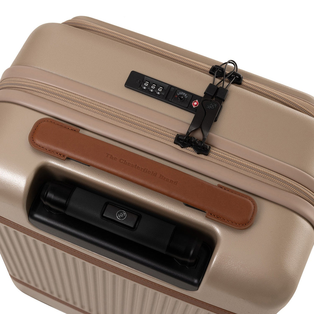 
Gedragen perspectief van Hand Luggage Suitcase Front Pocket Zuna voor Dames voor Dames op model - Natuurlijke valling bij daglicht