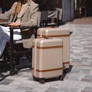 
Detailopname of Classic Collar & Heavy-Duty Zipper Hardware on Hand Luggage Suitcase Zuna voor Dames voor Dames