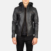 
Hector Zwart Hooded Leren Bikerjack voor Heren in Black Cowhide Leather - Vooraanzicht & getailleerd silhouet | Online kopen