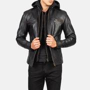 
Detailopname of Band with Snap Button & Zipper Hardware on Hector Zwart Hooded Leren Bikerjack voor Heren