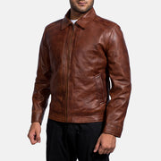 Styled Fit Perspective of Men's Inferno Bruin Leren Jas voor Heren on Model - Natural Daylight Drape
