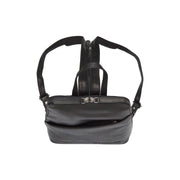 Solid Antique Brass Hardware &amp; Heavy-Duty Dual Zipper Detail on Claire Full-Grain Leather Backpack voor Dames
