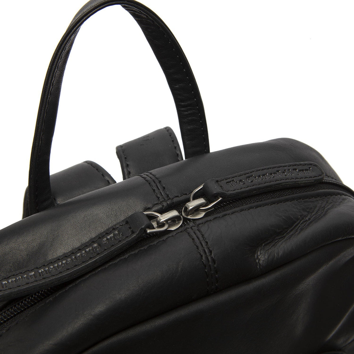 Solid Antique Brass Hardware &amp; Heavy-Duty Dual Zipper Detail on Santana Full-Grain Leather Backpack voor Dames