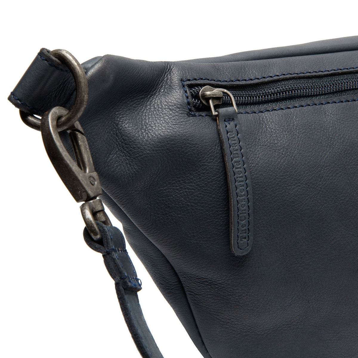 
Binnenweergave Showing Dedicated Padded Laptop Sleeve & Multi-Compartment Organization