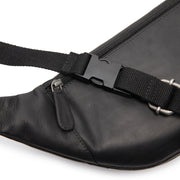 Solid Antique Brass Hardware &amp; Heavy-Duty Dual Zipper Detail on Vernio Full-Grain Leather Belt Bag voor Dames