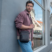 Birmingham Full-Grain Leather Crossbody Bag voor Heren – alternate product view 3