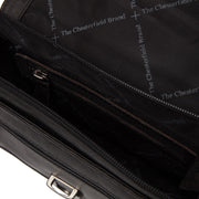 
Solid Antique Brass Hardware & Heavy-Duty Dual Zipper Detail on Lucca Leren crossbodytas