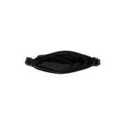 
Solid Antique Brass Hardware & Heavy-Duty Dual Zipper Detail on Navene Leren crossbodytas