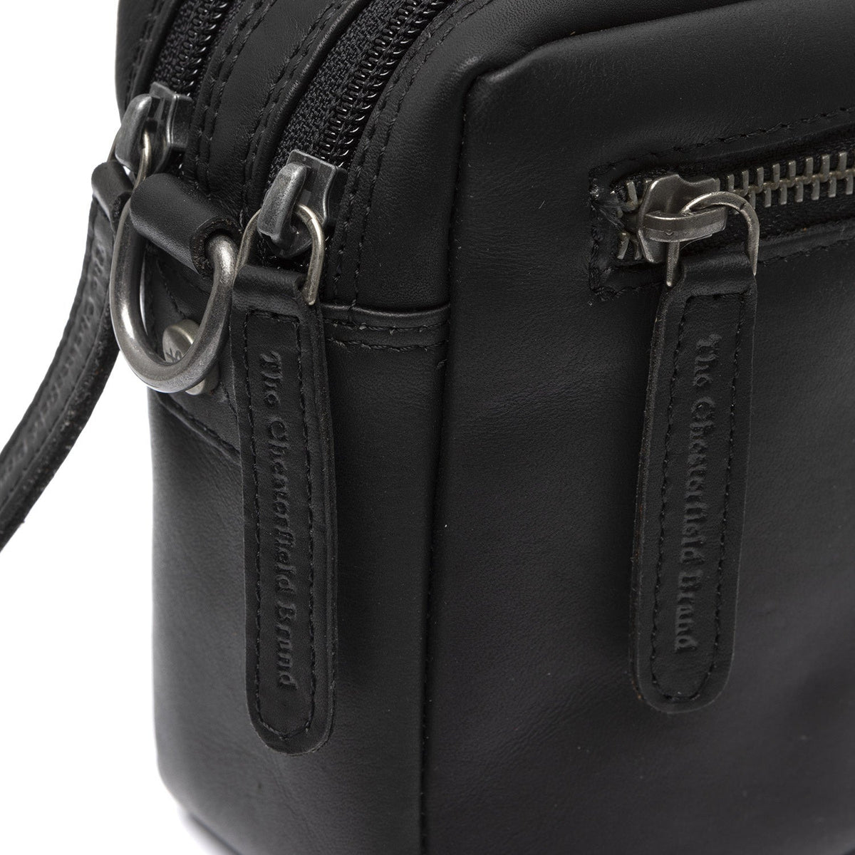 Samui Full-Grain Leather Crossbody Bag voor Dames - Structured Side Profile Showing Gusset Depth &amp; Expansion Capacity