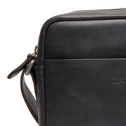 
Westmere Leren crossbodytas - Gestructureerd zijprofiel met vouwdiepte & volume