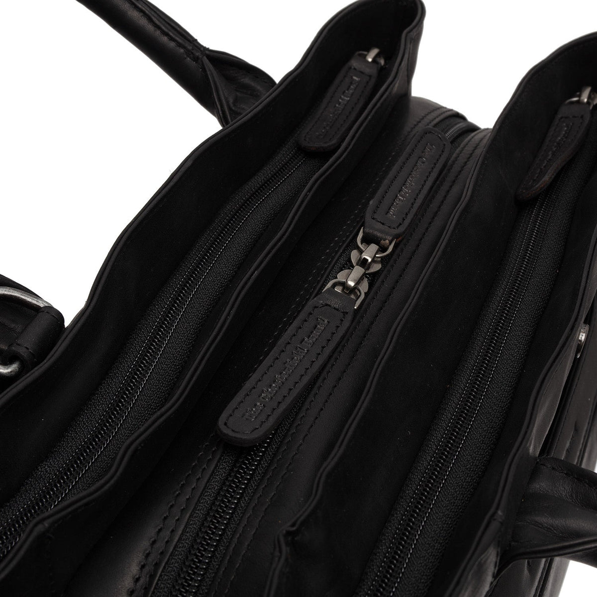 Passau Full-Grain Leather Handbag voor Dames - Lateral Side Profile View Showing Sleeve Cut &amp; Athletic Taper Fit