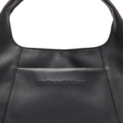 Close-Up Detail of Classic Collar &amp; Heavy-Duty Zipper Hardware on Salina Full-Grain Leather Handbag voor Dames
