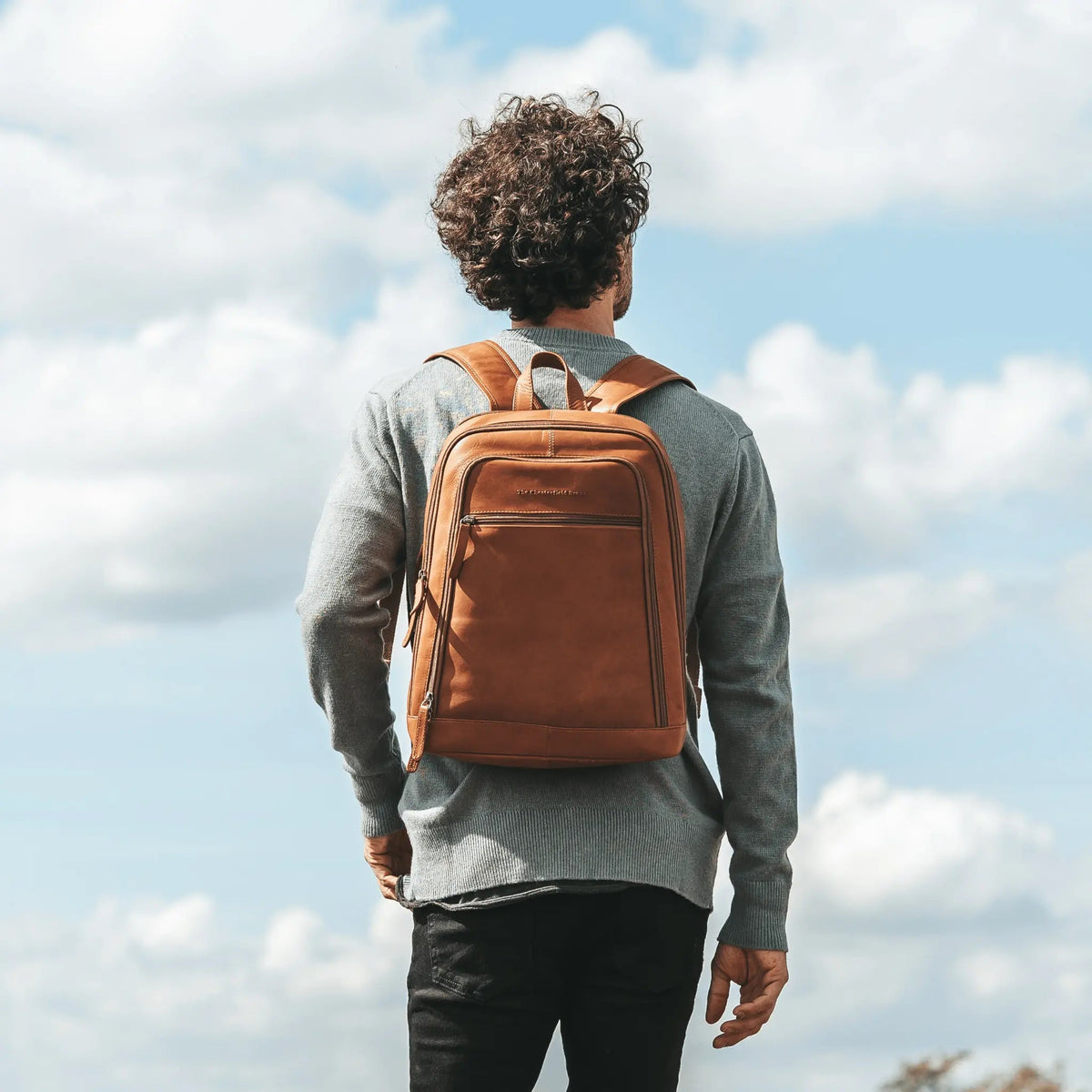 Detroit Full-Grain Leather Laptop Backpack voor Dames – alternate product view 3