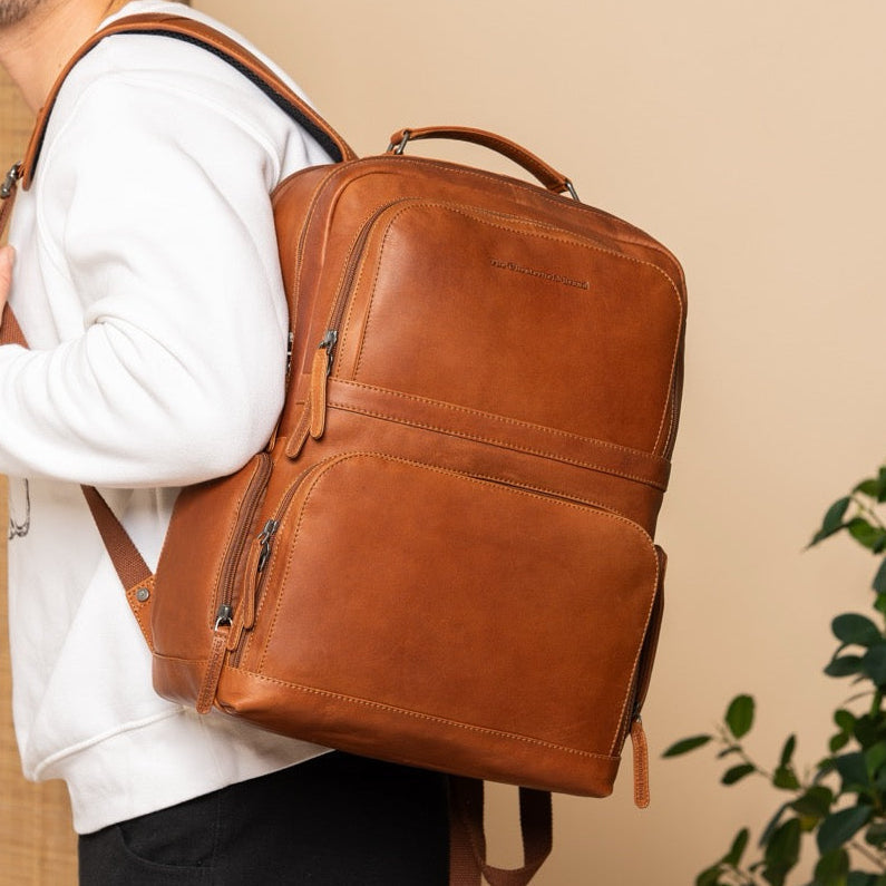 Lennox Full-Grain Leather Laptop Backpack voor Dames – alternate product view 2