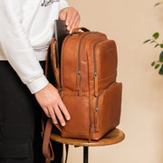 Lennox Full-Grain Leather Laptop Backpack voor Dames – alternate product view 3