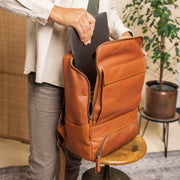 Rich Full-Grain Leather Laptop Backpack voor Heren – alternate product view 3