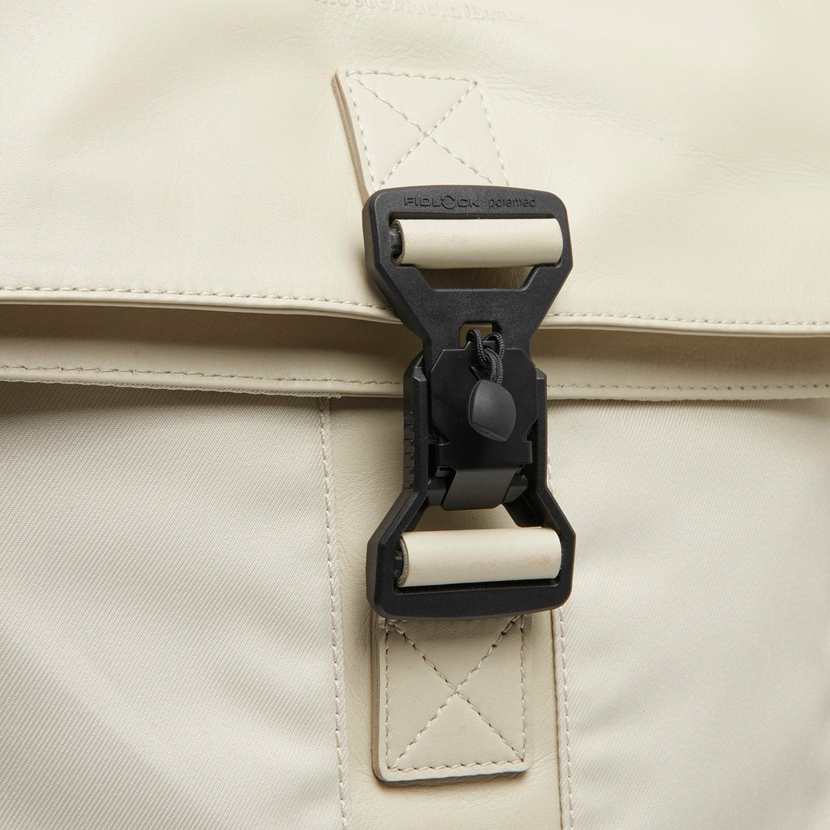 Trondheim Full-Grain Leather Laptop Backpack voor Dames – alternate product view 3