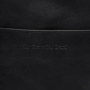 
Detailopname of Classic Collar & Heavy-Duty Zipper Hardware on Alesund Volnerfleer Phone Bag