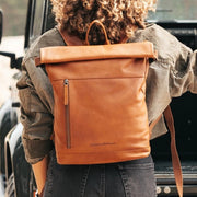 Mazara Full-Grain Leather Roll-top Backpack voor Dames – alternate product view 2