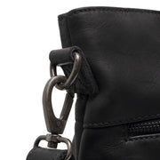 
Binnenweergave Showing Dedicated Padded Laptop Sleeve & Multi-Compartment Organization