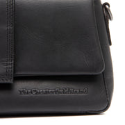Solid Antique Brass Hardware &amp; Heavy-Duty Dual Zipper Detail on Clifden Full-Grain Leather Shoulder Bag voor Dames