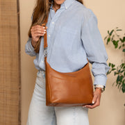Olvia Full-Grain Leather Shoulder Bag voor Dames – alternate product view 3