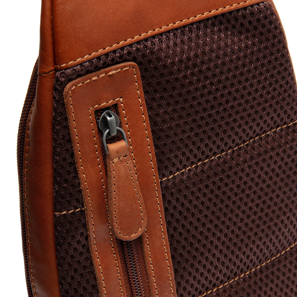 Cognac Leather Sling Bag Bowey voor Dames, detail view 5
