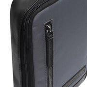 
Binnenweergave Showing Dedicated Padded Laptop Sleeve & Multi-Compartment Organization