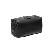 Tailored Rib Cuffs &amp; Hem Craftsmanship Construction Detail on Biassa Full-Grain Leather Toiletry Bag voor Dames