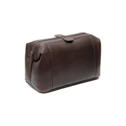 Styled Fit Perspective of Biassa Full-Grain Leather Toiletry Bag voor Dames on Model - Natural Daylight Drape