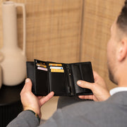 Leroy Full-Grain Leather Wallet voor Heren - Structured Side Profile Showing Gusset Depth &amp; Expansion Capacity