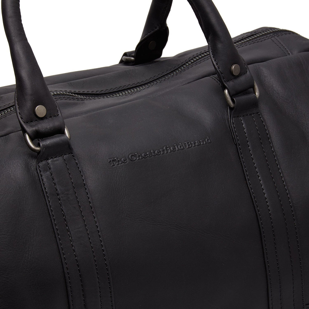 Solid Antique Brass Hardware &amp; Heavy-Duty Dual Zipper Detail on Melbourne Full-Grain Leather Weekender Bag voor Dames