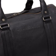 Solid Antique Brass Hardware &amp; Heavy-Duty Dual Zipper Detail on Perth Full-Grain Leather Weekender Bag voor Dames