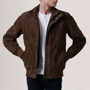 Tailored Rib Cuffs &amp; Hem Craftsmanship Construction Detail on Lester Bruin Suede Leren Bomberjack voor Heren For Men