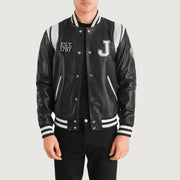 
Liberte New Jersey Zwart Leather Varsity Leren Jas voor Heren in Black & White Sheepskin Leather - Vooraanzicht & getailleerd silhouet | Online kopen
