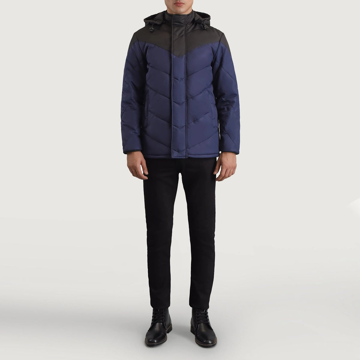 
Luka Zwart & Blauw Hooded Puffer Leren Jas voor Heren - Zijaanzicht met ergonomische mouwsnede