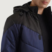 
Binnenweergave Showing Quilted Viscose Lining & Twee functionele binnenzakken