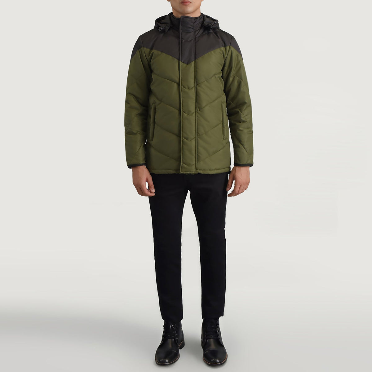 
Luka Zwart & Groen Hooded Puffer Leren Jas voor Heren - Zijaanzicht met ergonomische mouwsnede