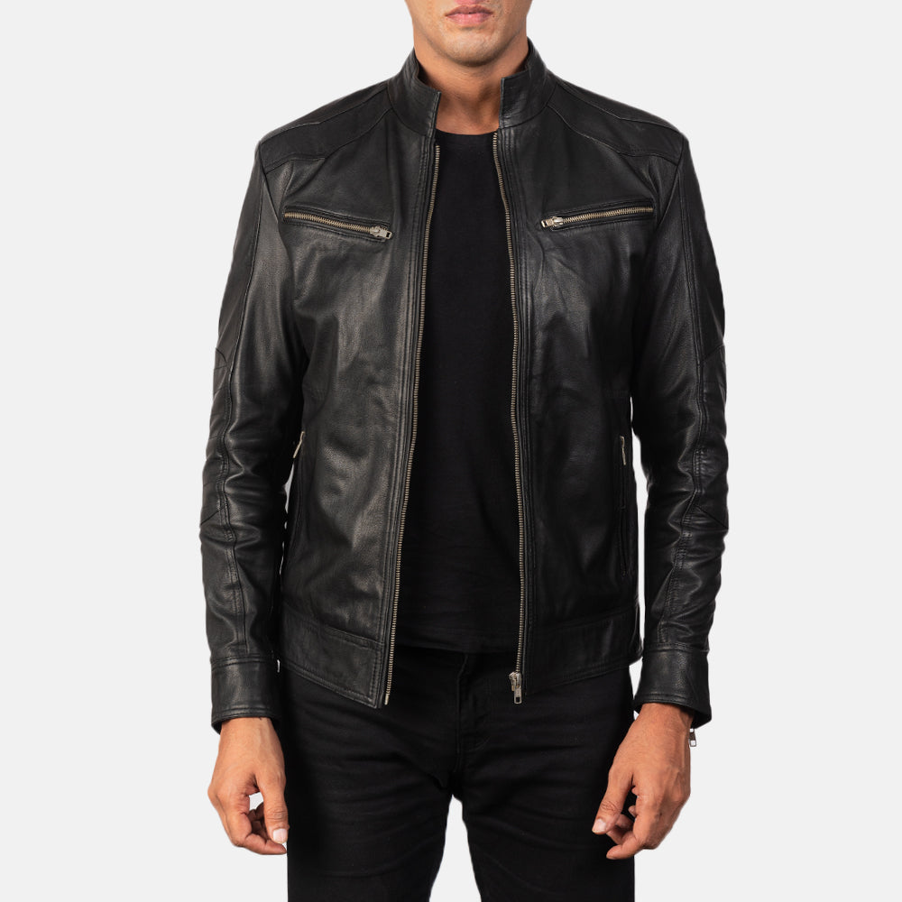 Men's Mack Zwart Leren Bikerjack voor Heren in Black Goatskin Leather - Front Profile View &amp; Tailored Silhouette | Buy Online