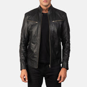 Men's Mack Zwart Leren Bikerjack voor Heren in Black Goatskin Leather - Front Profile View &amp; Tailored Silhouette | Buy Online