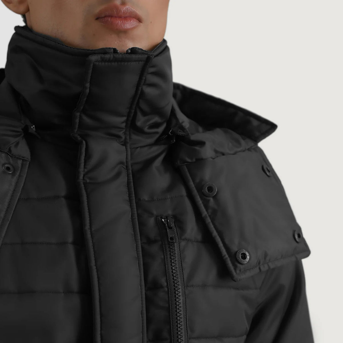 
Binnenweergave Showing Quilted Viscose Lining & Twee functionele binnenzakken