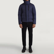 
Malcolm Blauw Hooded Puffer Leren Jas voor Heren - Zijaanzicht met ergonomische mouwsnede